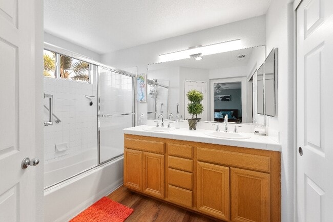 Building Photo - 2149 Via Arandana