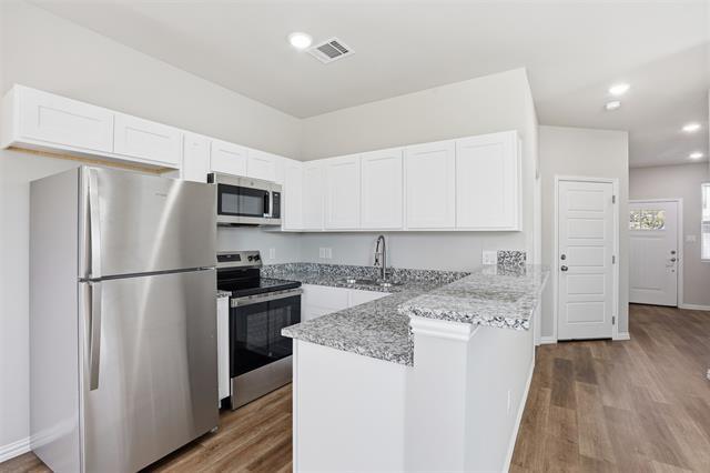 Building Photo - 303 Eastland St