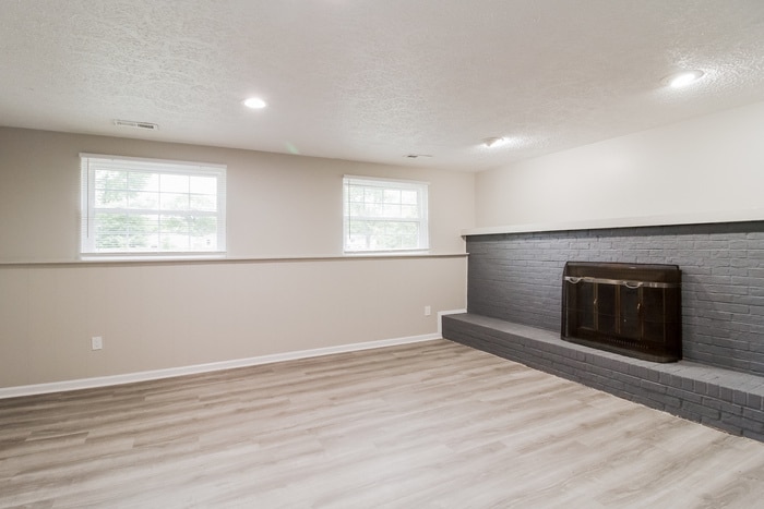 Building Photo - 608 Jeffery Ct