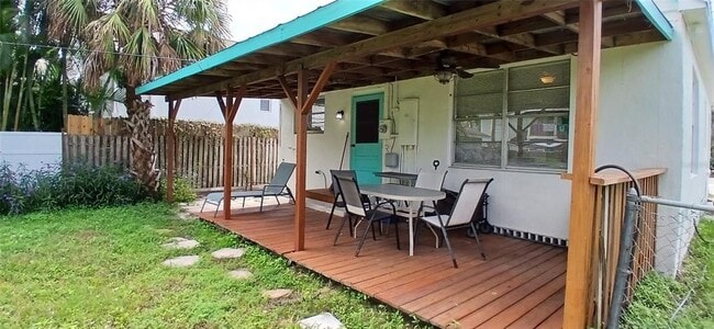 Building Photo - 1209 Bay Palm Blvd