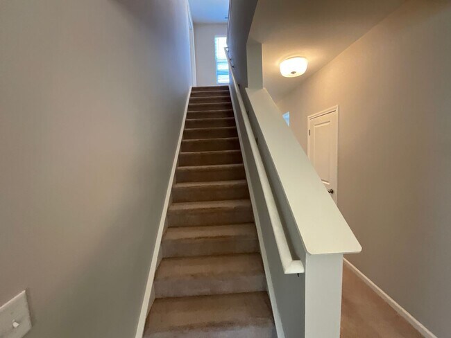 Building Photo - 5629 Tier View Trail