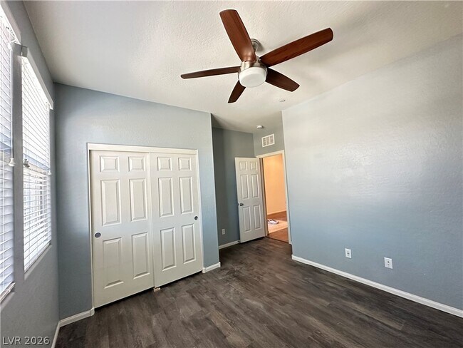 Building Photo - 2503 Venarotta St