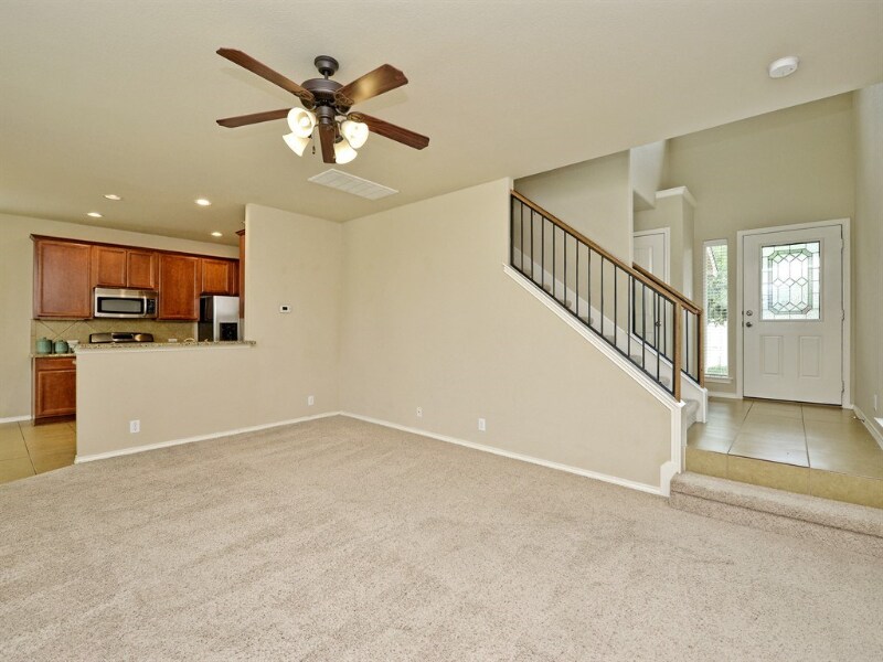 Building Photo - 8725 White Ibis Dr