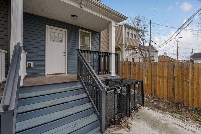 Building Photo - 1027-1029 Madison Ave