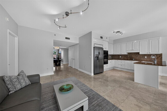 Building Photo - 3700 S Ocean Blvd