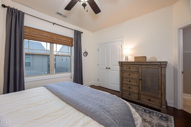 Building Photo - 2816 Piedmont River Way