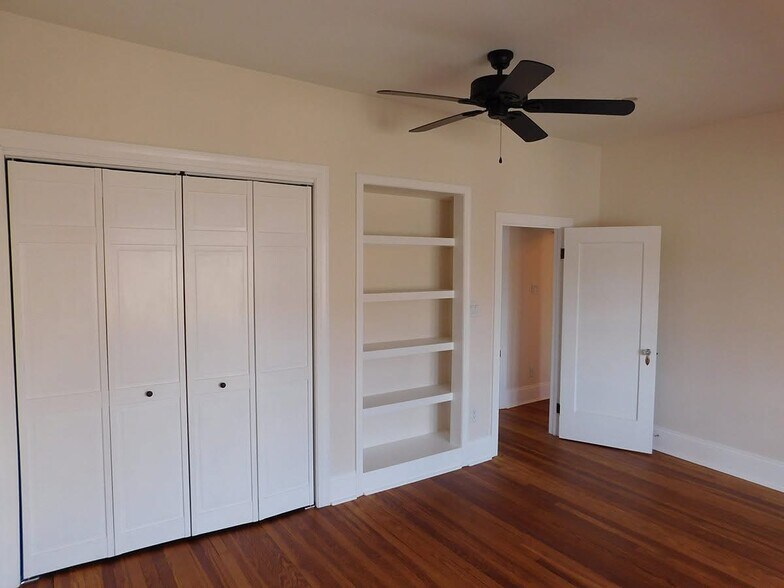 Building Photo - 78 W Market St