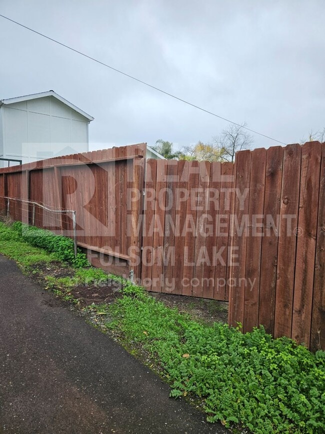 Building Photo - Coming Soon! 2bd 1ba home in the Sierra Vista Neighborhood of Roseville