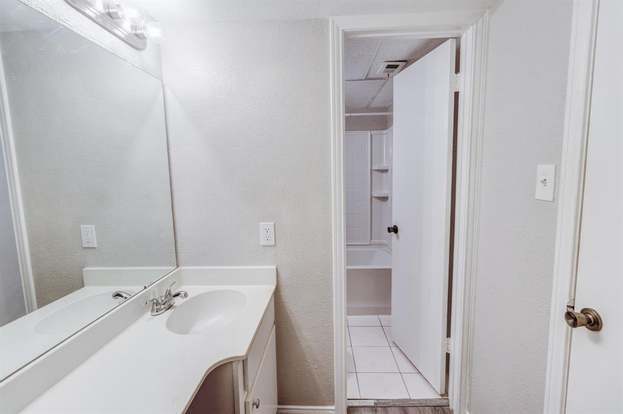 Building Photo - 5742 Marina Dr