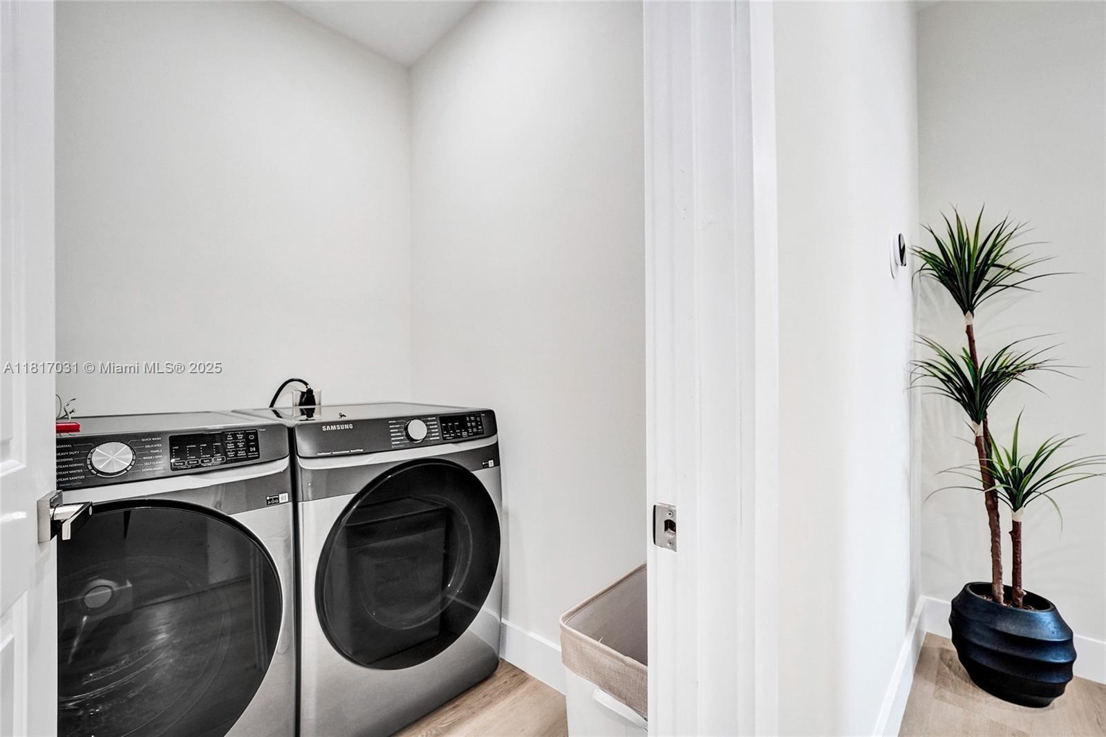 Building Photo - 1619 NW 11th Ave