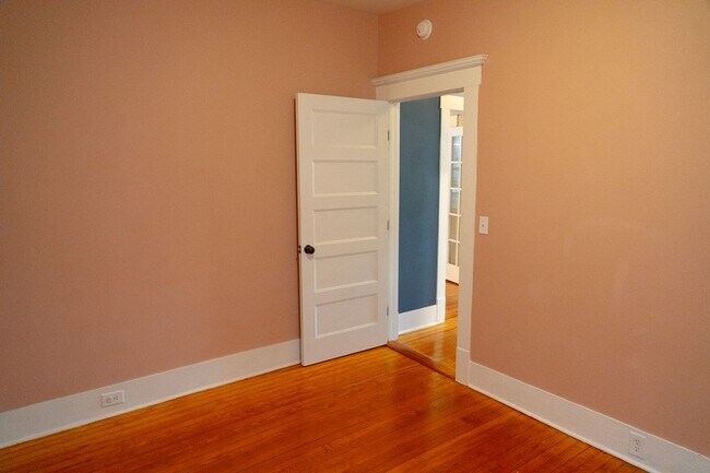 Building Photo - Charming Historic Home Walkable to Cargo & Soda Pop Districts