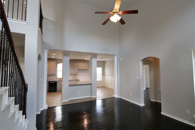 Building Photo - 26814 Harwood Heights Dr