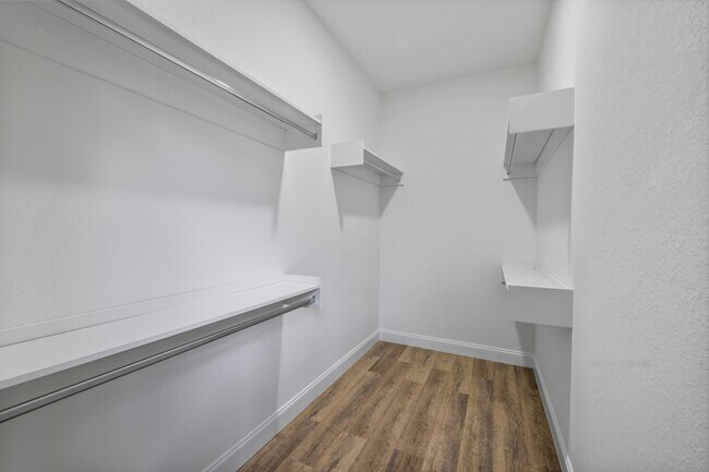 Building Photo - 623 Franklin