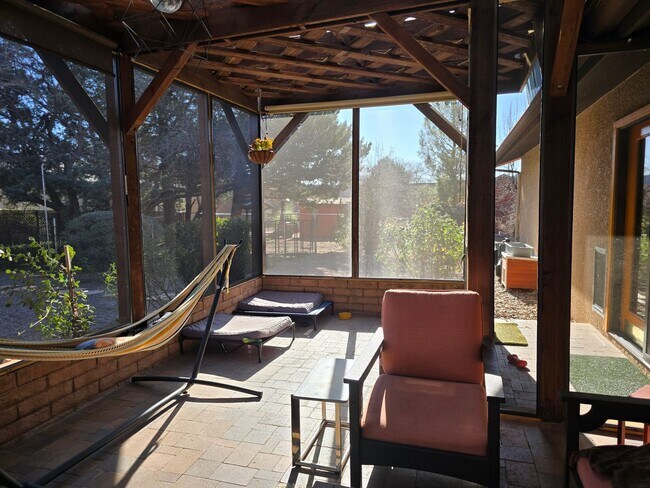 Building Photo - Furnished, 1-Year Long-Term Rental