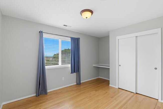Building Photo - Elegant Executive Home in Desirable Camas – Minutes to SR-14, I-205 & Vancouver