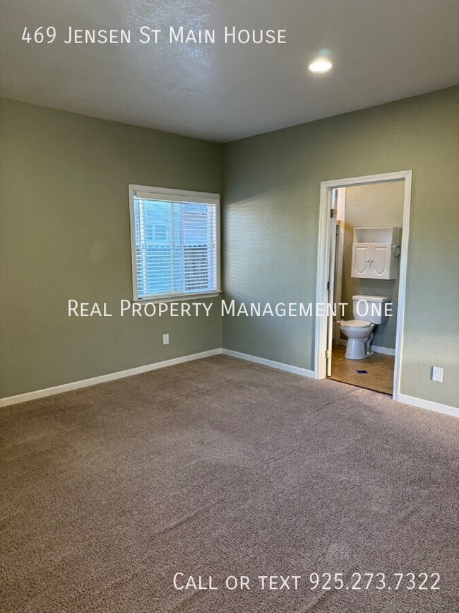 Building Photo - 469 Jensen St