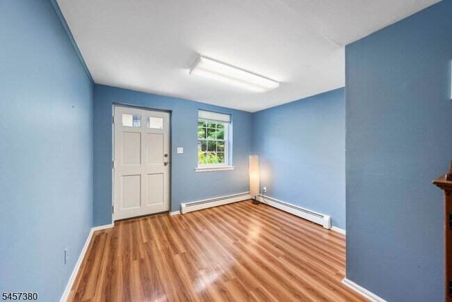 Building Photo - 768 Springfield Ave