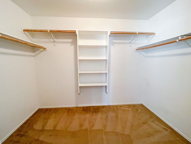Building Photo - Spacious Home in Yowell Ranch