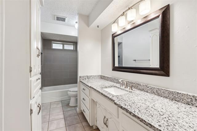 Building Photo - 1616 Tampico Dr