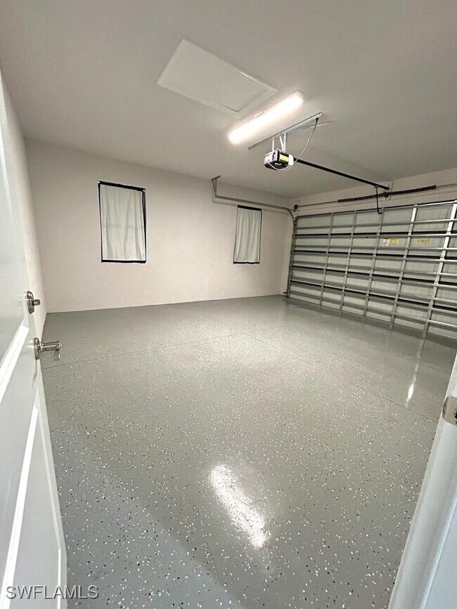 Building Photo - 3596 64th Ave NE