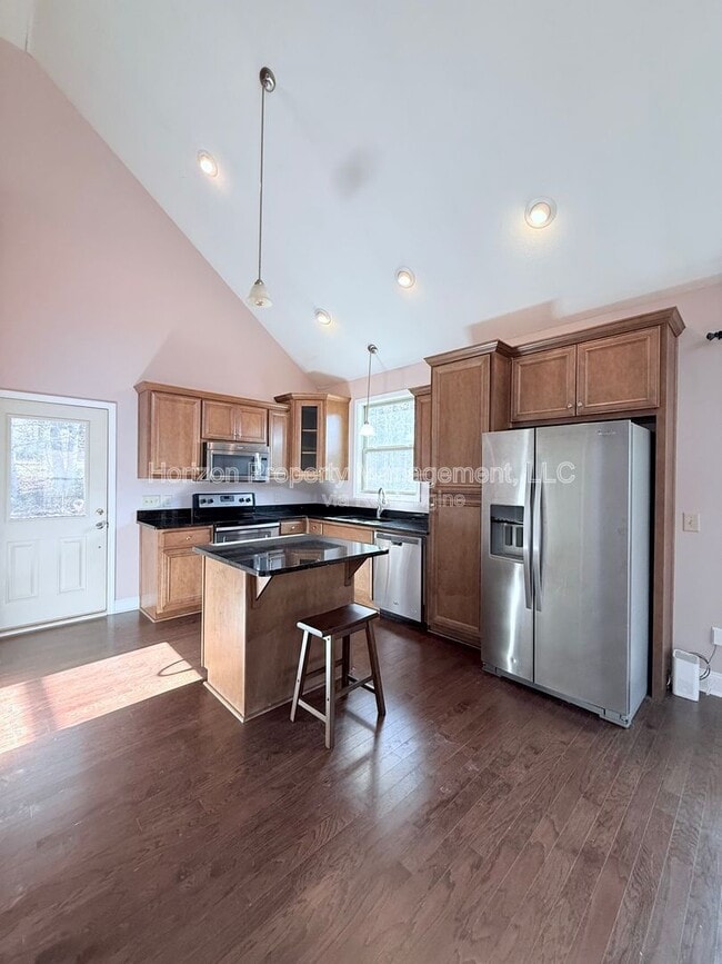 Building Photo - 1747 Duncan Bridge Rd