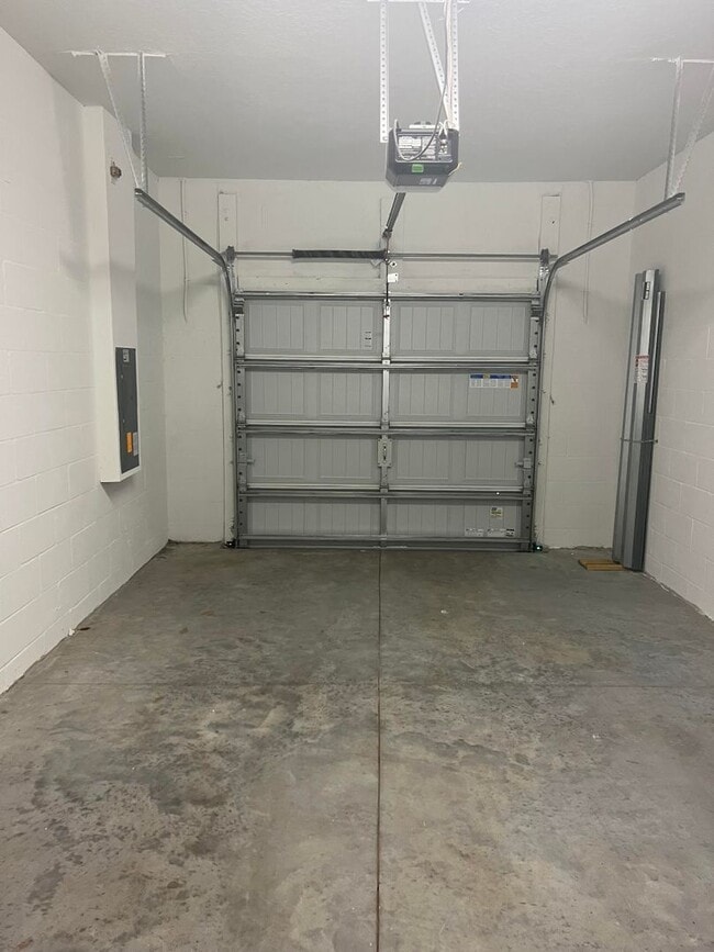 Building Photo - 14442 Editors Note St