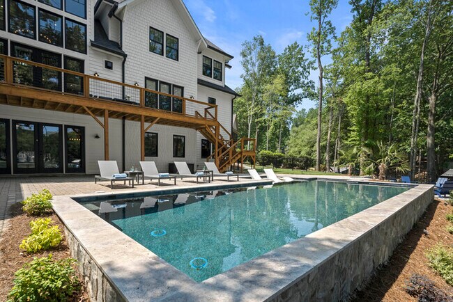 Building Photo - Northshore Landing