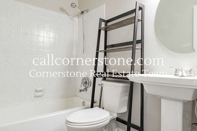 Building Photo - 9319 Hazy Morning Dr