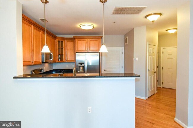 Building Photo - 3750 Clara Downey Ave