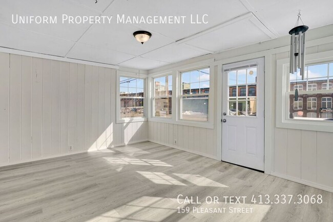 Building Photo - 159 Pleasant St