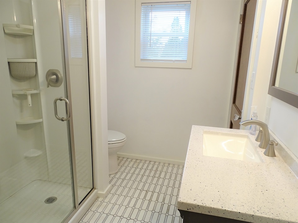 Building Photo - 160 Mechanic St