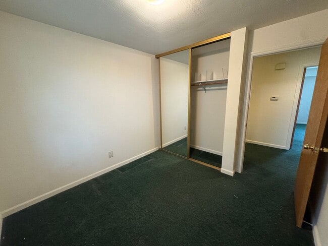 Building Photo - 2436 Ellsworth St