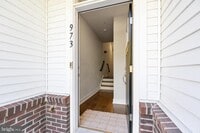 Building Photo - 973 Skylar Ct.