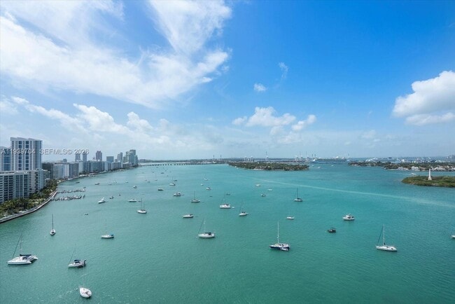 Building Photo - 11 Island Ave