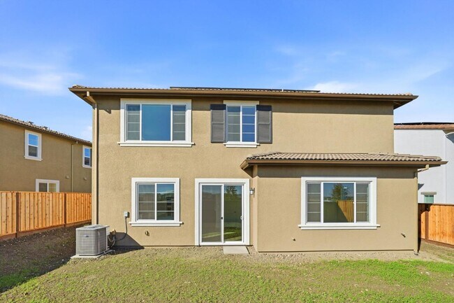 Building Photo - 5728 Placer Dr