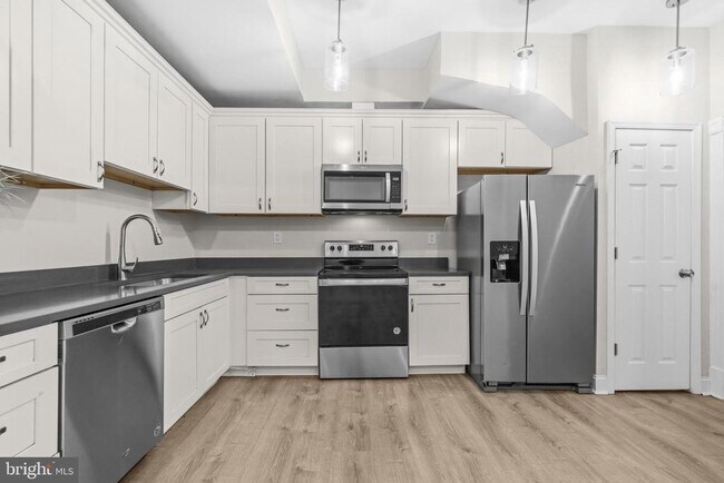 Building Photo - 3928 14th St NW