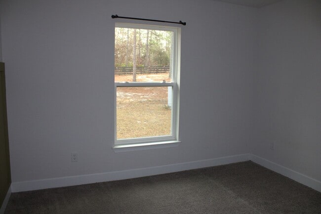 Building Photo - 4BR/2BA home available for rent in Weeki Wachee