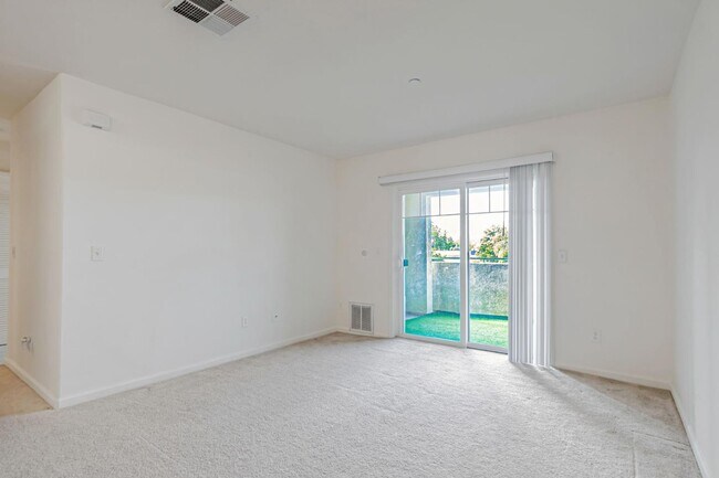 Building Photo - 3128 Loma Verde Dr