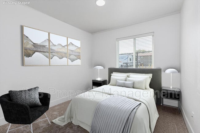 Building Photo - 448 S 40th Ave