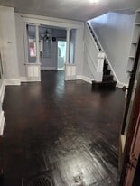 Building Photo - 643 N Peach St