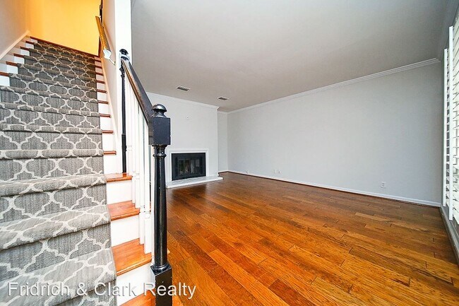 Building Photo - 2 br, 1.5 bath House - 5756 Stone Brook Drive