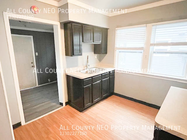 Building Photo - 835 Nela View Rd