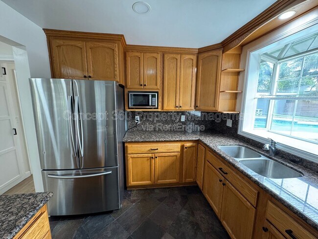 Building Photo - 1972 Fanwood Ave