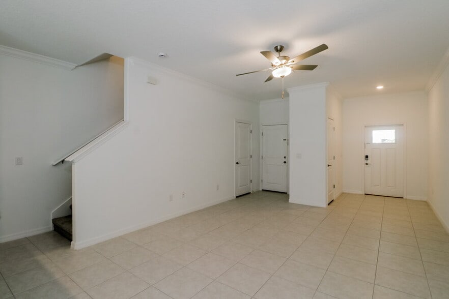 Building Photo - 2149 Great Sapphire Ln