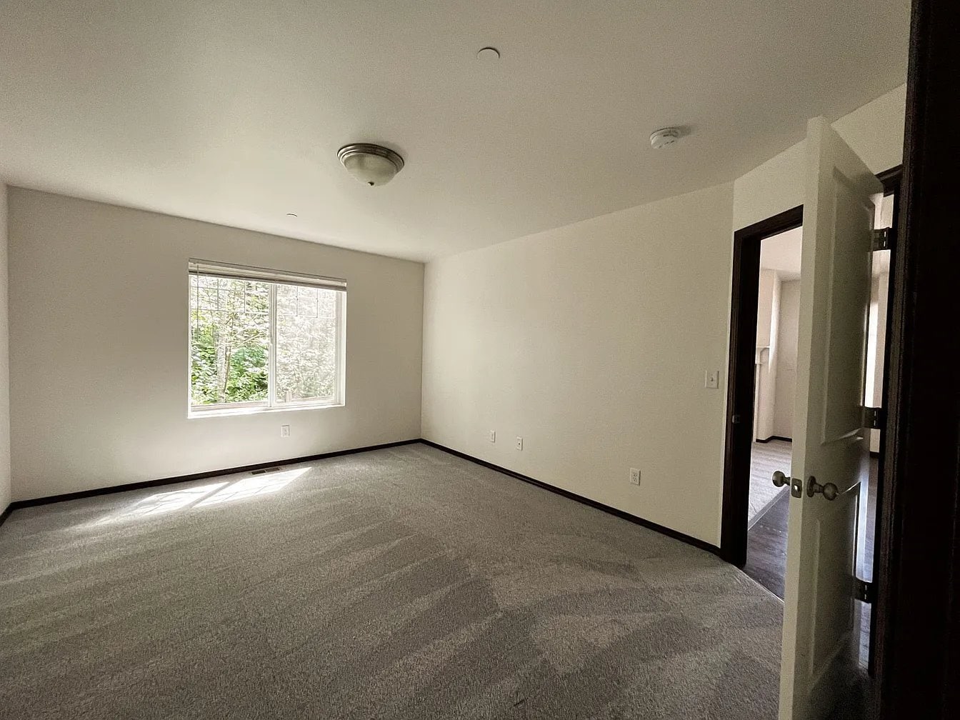Building Photo - 703 Kodiak Ln