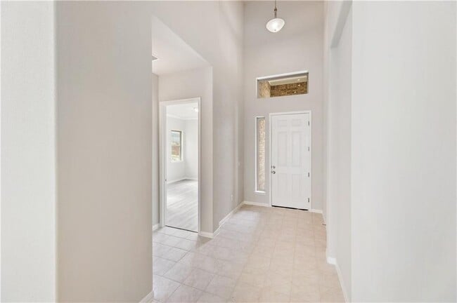 Building Photo - 2455 Soprano Wy