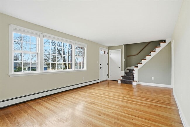 Building Photo - 49 Aberdeen Dr