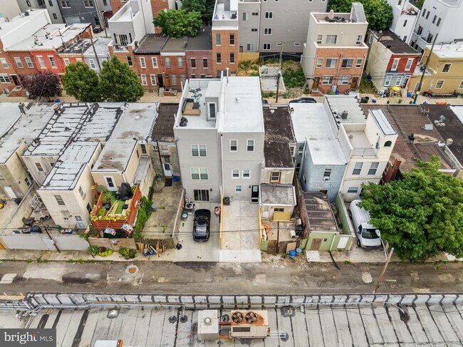 Building Photo - 2625 Ellsworth St
