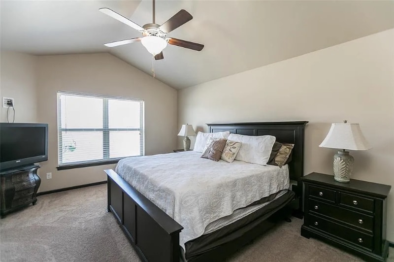 Building Photo - 61 Renee Ln