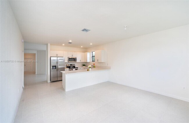 Building Photo - 11856 SW 241 Ter